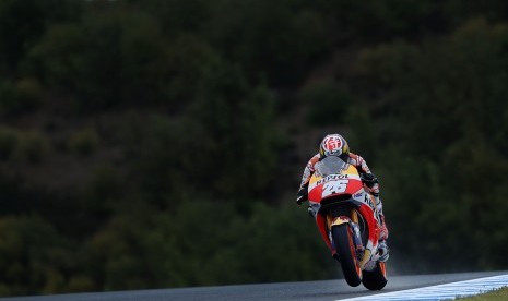 Pembalap Repsol Honda, Dani Pedrosa pada latihan bebas GP Spanyol, di Sirkuit Jerez, Jumat (5/5).