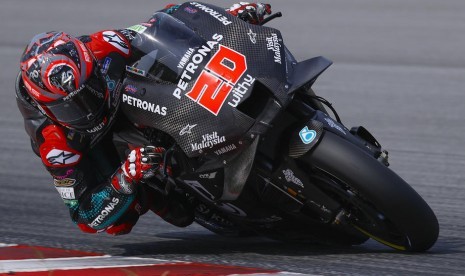 Pembalap tim Petronas Yamaha SRT, Fabio Quartararo pada tes hari kedua pramusim MotoGP, di Sirkuit Sepang, Malaysia, Sabtu (8/2).