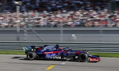 Pembalap tim Scuderia Toro Rosso, Daniil Kvyat.