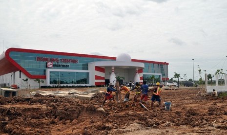 Pembangunan gedung boling center untuk Asian Games XVIII-2018 di Kompleks Jakabaring Sport City (JSC) sudah rampung dan siap diresmikan. 