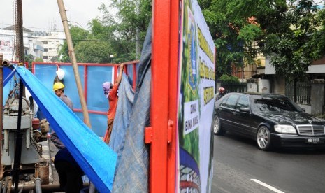 Pembangunan jalan layang non tol untuk Transjakarta koridor XIII (Cilledug-Blok M) siap dimulai pengerjaan fisiknya pada April 2015 mendatang, Jakarta, Selasa (17/2).  (foto : MgROL_34)