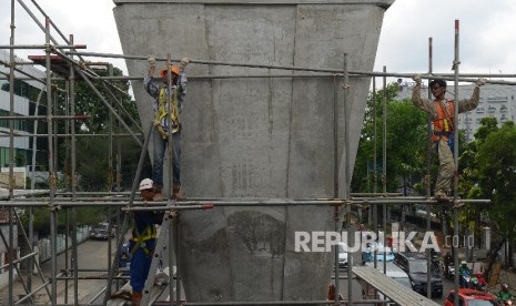  Pembangunan proyek jalan layang (ilustrasi) 