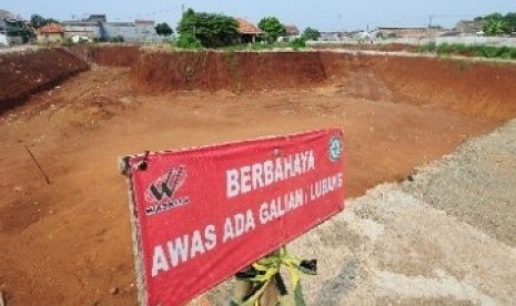 Pembangunan ruas Tol Cinere-Jagorawi (Cijago) berlangsung di Cimanggis, Kota Depok.