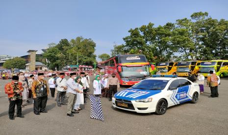 Pemberangkatan calon jamaah haji asal Kabupaten Banyumas.