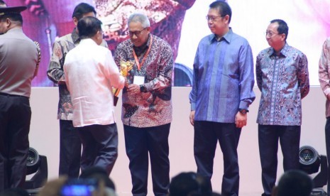 Pemberian penghargaan di Trade Expo Indonesia 2019.