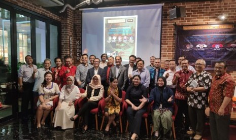 Pembicara dan peserta seminar “Legal and Business in Digital Economy Era” yang diselenggarakan oleh Forum Doktor Multidisiplin (FDM).