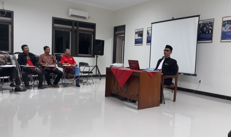 Pembina dan Pendiri Yayasan Dompet Dhuafa, Parni Hadi.