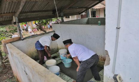 Ilustrasi wakaf sumur.