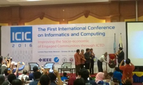 Pembukaan International Conference on Informatics and Computing (ICIC) 2016.  