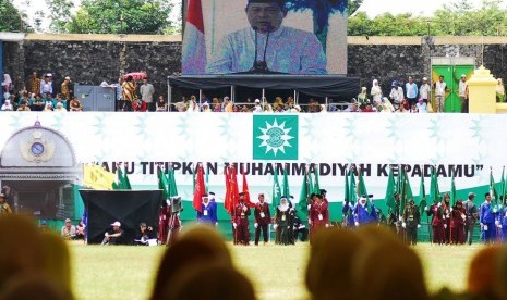 Pembukaan Muktamar Muhammadiyah ke-46 di Yogyakarta.