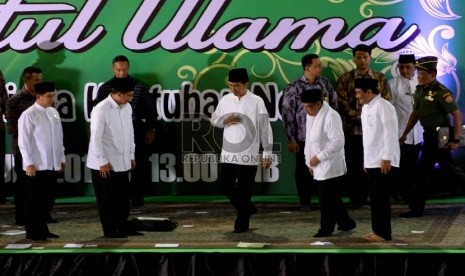   Pembukaan Munas Alim Ulama NU. Presiden Joko Widodo memberikan paparan saat pembukaan Musyawarah Nasional (Munas) Alim Ulama Nahdlatul Ulama di Masjid Istiqlal, Jakarta, Ahad (14/6).