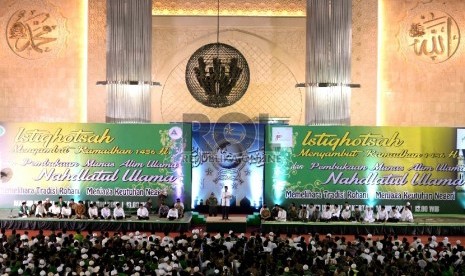 Pembukaan Munas Alim Ulama NU. Presiden Joko Widodo memberikan paparan saat pembukaan Musyawarah Nasional (Munas) Alim Ulama Nahdlatul Ulama di Masjid Istiqlal, Jakarta, Ahad (14/6). 