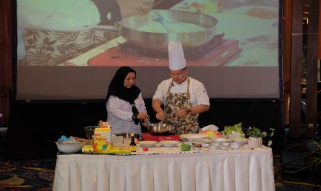 Pemenuhan gizi untuk keluarga membantu keberhasilan penurunan angka stunting nasional.