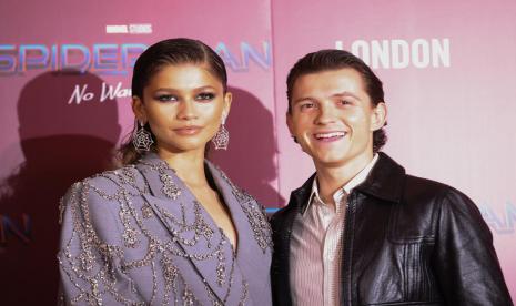 Pemeran utama  Spider-Man: No Way Home, Zendaya dan Tom Holland.