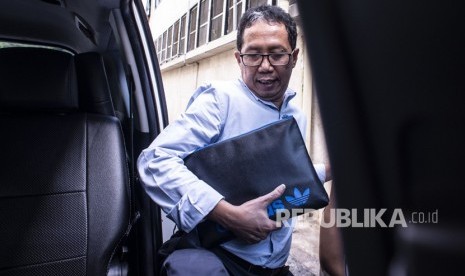 Pemeriksaan Joko Driyono. Plt Ketua Umum PSSI Joko Driyono bergegas usai menjalani pemeriksaan di Ditreskrimum Polda Metro Jaya, Jakarta, Rabu (27/2/2019).