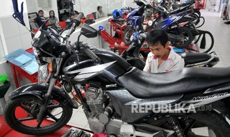 pemeriksaan rutin kendaraan bermotor perlu dilakukan 