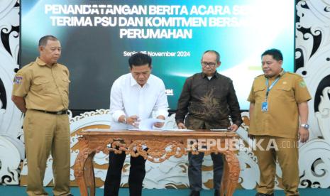 Pemerintah Kabupaten (Pemkab) Bandung secara resmi menerima penyerahan Prasarana, Sarana, dan Utilitas (PSU) atau Fasilitas Sosial dan Fasilitas Umum (Fasos Fasum) dari 10 perumahan di wilayah Kabupaten Bandung.