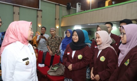 Pemerintah Kabupaten Serang melakukan penandatanganan kerja sama dengan Universitas Sultan Ageng Tirtayasa (Untirta), Senin (28/10) memberikan beasiswa untuk 51 mahasiswa asal Kabupaten Serang yang kuliah di Untirta.