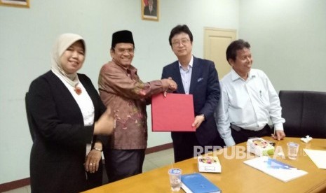 Pemerintah Korea berkeinginan untuk mendirikan Lembaga Pemeriksa Halal (LPH) dan Laboratorium Halal di Indonesia. Proses pendiriannya bekerjasama dengan lembaga keagamaan di Indonesia.