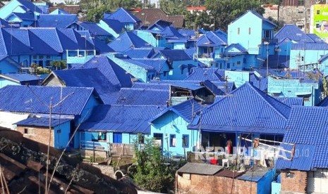 Pemerintah Kota Malang tengah menyiapkan tempat wisata baru yang bernama Kampung Biru yang berada di sekitar Kampung Warna-warni dan Tridi.