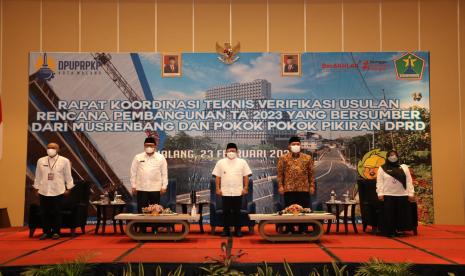 Pemerintah Kota (Pemkot) Malang mengadakan Rapat Koordinasi Teknis (Rakortek) Verifikasi Usulan Rencana Pembangunan Tahun 2023 di Ijen Suites Hotel and Convention, Rabu (23/2/2022).  Pada kegiatan ini, Pemkot Malang harus memverifikasi ribuan usulan dari hasil Musrenbang dan Pokok Pikiran (Pokir) DPRD. 