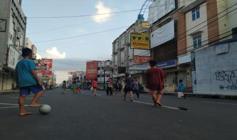 Pemerintah Kota (Pemkot) Tasikmalaya berencana melakukan penataan di kawasan pusat pertokoan Jalan KH Z Mustofa dan Jalan Cihideung. Ditargetkan, pemataan itu dapat rampung pada Agustua 2022.