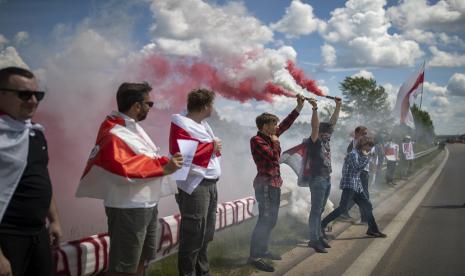 Pemerintah Lithuania mengkonfirmasi pada Rabu (16/8/2023) bahwa mereka telah memutuskan untuk menutup dua dari enam titik penyeberangan perbatasan negara itu dengan Belarusia.