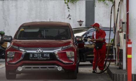 Pemerintah menetapkan harga Pertalite dari Rp 7.650 menjadi Rp 10.000 per liter, Solar dari Rp 5.150 menjadi Rp 6.800 per liter, Pertamax dari Rp 12.500 menjadi Rp 14.500 per liter yang berlaku pada Sabtu 3 September 2022.