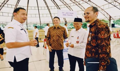 Pemerintah Provinsi Banten, didukung oleh Lembaga Kebijakan Pengadaan Pemerintah Republik Indonesia (LKPP RI) menggelar acara Temu Bisnis antara penyedia lokal dan Organisasi Perangkat Daerah (OPD) di lingkungan Pemerintah Provinsi Banten. Sejumlah 30 penyedia lokal dengan kategori barang/jasa; makan dan minum, alat tulis kantor, barang elektronik, souvenir, dan travel agent, berpartisipasi pada kegiatan tersebut.