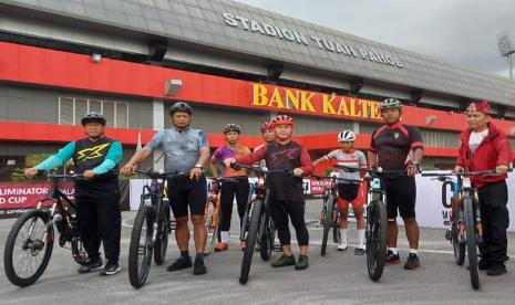 Pemerintah Provinsi Kalimantan Tengah bersama Pemerintah Kota Palangka Raya terus mematangkan persiapan gelaran event kejuaraan dunia balap sepeda gunung Union Cycliste Internationale (UCI) Mountain Bike (MTB) Eliminator World Cup 2022 seri ke 8. Acara yang akan dihelat pada tanggal 28 Agustus 2022 di Stadion Tuah Pahoe Kota Palangka Raya.