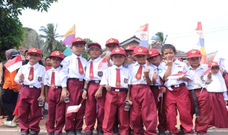 Pemerintah Provinsi Kepulauan Bangka Belitung dalam upaya pengentasan stunting, sudah melaksanakan melalui program besar dengan tagline #BabelBebasStunting, yang hingga saat ini terus gencar digaungkan.