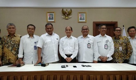 Pemerintah resmi memberikan kelanjutan kontrak operasi Blok Rokan kepada Pertamina. Selasa (31/7).