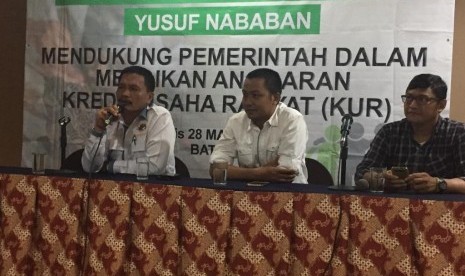 pemerintah telah menyadari bahwa UMKM koperasi dapat menanggulangi kemiskinan di berbagai daerah.