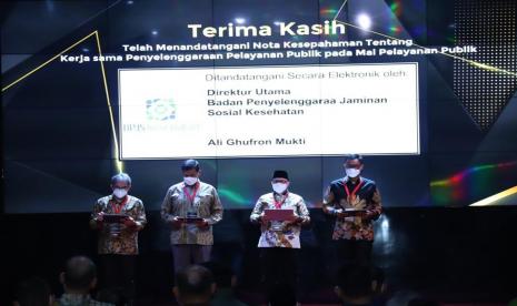 Pemerintah terus mendorong seluruh kementerian, lembaga, BUMN, dan Badan Hukum Publik untuk menghadirkan layanan Mal Pelayanan Publik (MPP) bagi masyarakat Indonesia. Upaya tersebut dilakukan sebagai langkah bersama untuk menghadirkan akses pelayanan secara mudah.