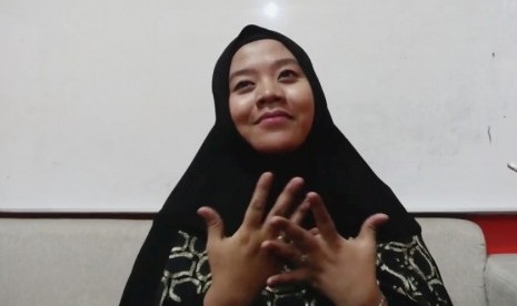 Pemilik Sekolah Dasar Islam Terpadu El Fawaz, Siti Devitra Ramanda