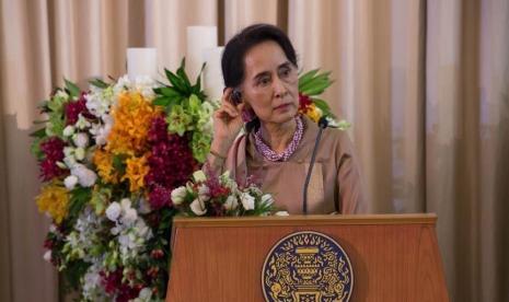 Pemimpin de facto Myanmar Aung San Suu Kyii.