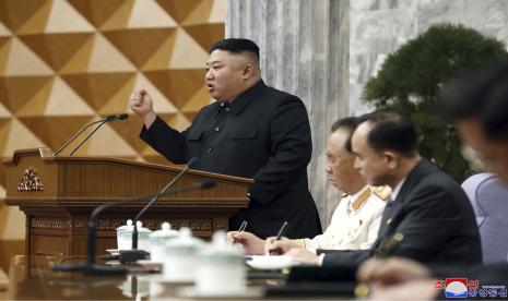 Pemimpin Korea Utara Kim Jong Un menghadiri pertemuan Komite Sentral Partai Pekerja Korea di Pyongyang, Korea Utara. 8 Februari 2021 hingga 11 Februari 2021.