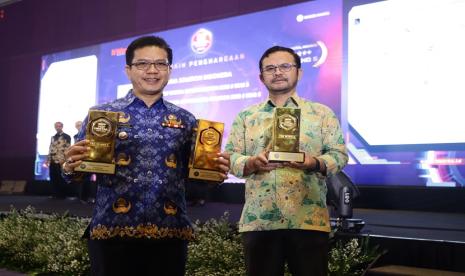 Pemkab Bandung meraih tiga penghargaan bergengsi Top Digital Awards 2023, sebuah penghargaan tingkat nasional dalam bidang IT terbesar di Indonesia yang mengakui keberhasilan dalam menerapkan dan memanfaatkan teknologi informasi dan solusi digital untuk meningkatkan kinerja, daya saing, dan layanan.