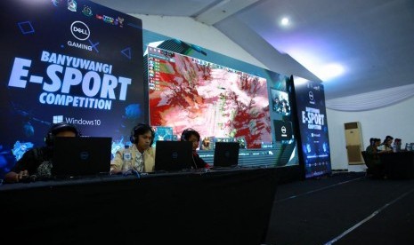 Pemkab Banyuwangi mengelar kompetisi  electronic Sport (E-sport) untuk pertama kalinya. Event yang berlangsung selama dua hari 18-19 September ini diikuti oleh 217 peserta dari tingkat SMA dan mahasiswa se-kabupaten.