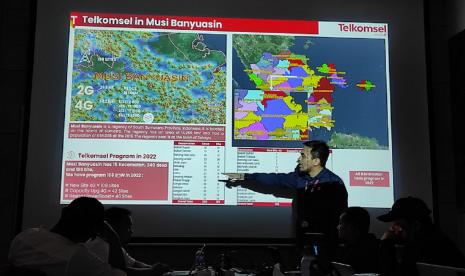 Pemkab Muba melalui tim IT Dinkominfo Muba melakukan kunjungan kerja ke PT Telkomsel di Palembang, Jum