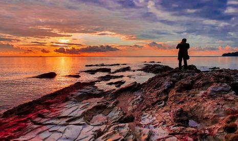 Pemprov Kepulauan Bangka Belitung (Babel) berencana menjadikan geopark sebagai tema strategis pembangunan daerah ke depan.