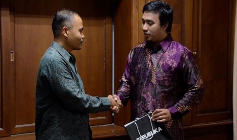 Pemred Republika Irfan Junaidi (kiri) dan Ketua Pusat Studi Ketahanan Nasional Universitas Nasional, Iskandarsyah Siregar