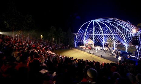 Penampilan salah satu musisi di Jazz Gunung Ijen tahun lalu.