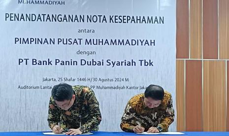 Penandatanganan kesepakatan PP Muhammadiyah dengan Bank Panin Dubai Syariah