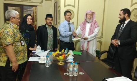 Penandatanganan kontrak penyediaan akomodasi di Makkah dan Madinah (Foto: Kemenag.go.id)