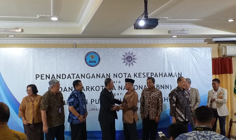 Penandatanganan MoU antara BNN dan PP Muhammadiyah di Kantor PP Muhammadiyah pada Jumat (16/8). 