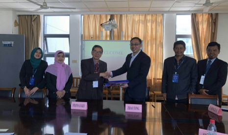 Penandatanganan naskah kerjasama Universitas Islam Indonesia (UII) dan Nanjing Xiaozhuang University, Rabu (28/3).