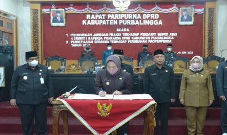  Penandatanganan nota kesepakatan antara Pemkab Purbalingga dengan DPRD Purbalingga di Ruang Rapat DPRD.