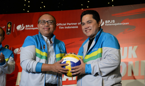 penandatanganan Perjanjian Kerja Sama antara BPJS Ketenagakerjaan bersama Komite Olimpiade Indonesia yang dilaksanakan langsung oleh Direktur Utama BPJS Ketenagakerjaan, Agus Susanto dan Ketua KOI, Erick Thohir di Gedung BPJS Ketenagakerjaan, Jumat (27/7).