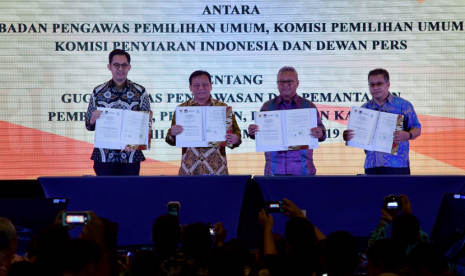 Penandatanganan SKB dan peluncuran Indeks Kerawanan Pemilu 2019 Bawaslu.